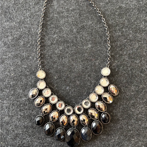 Jewelry - Elegant Black and Silver Necklace & Earrings